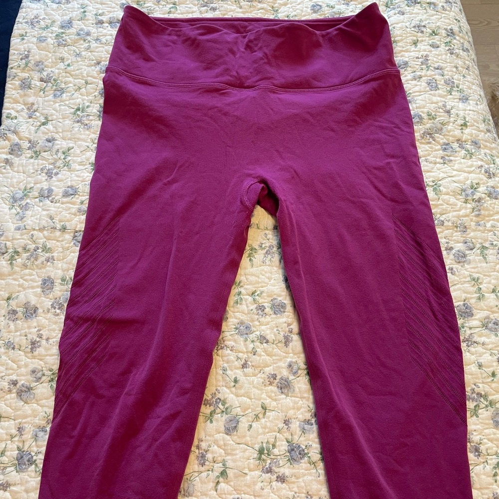 Lululemon Athletic high rise capri size L